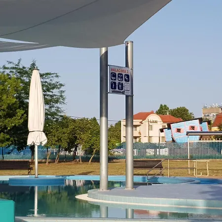 Liza Apartahotel